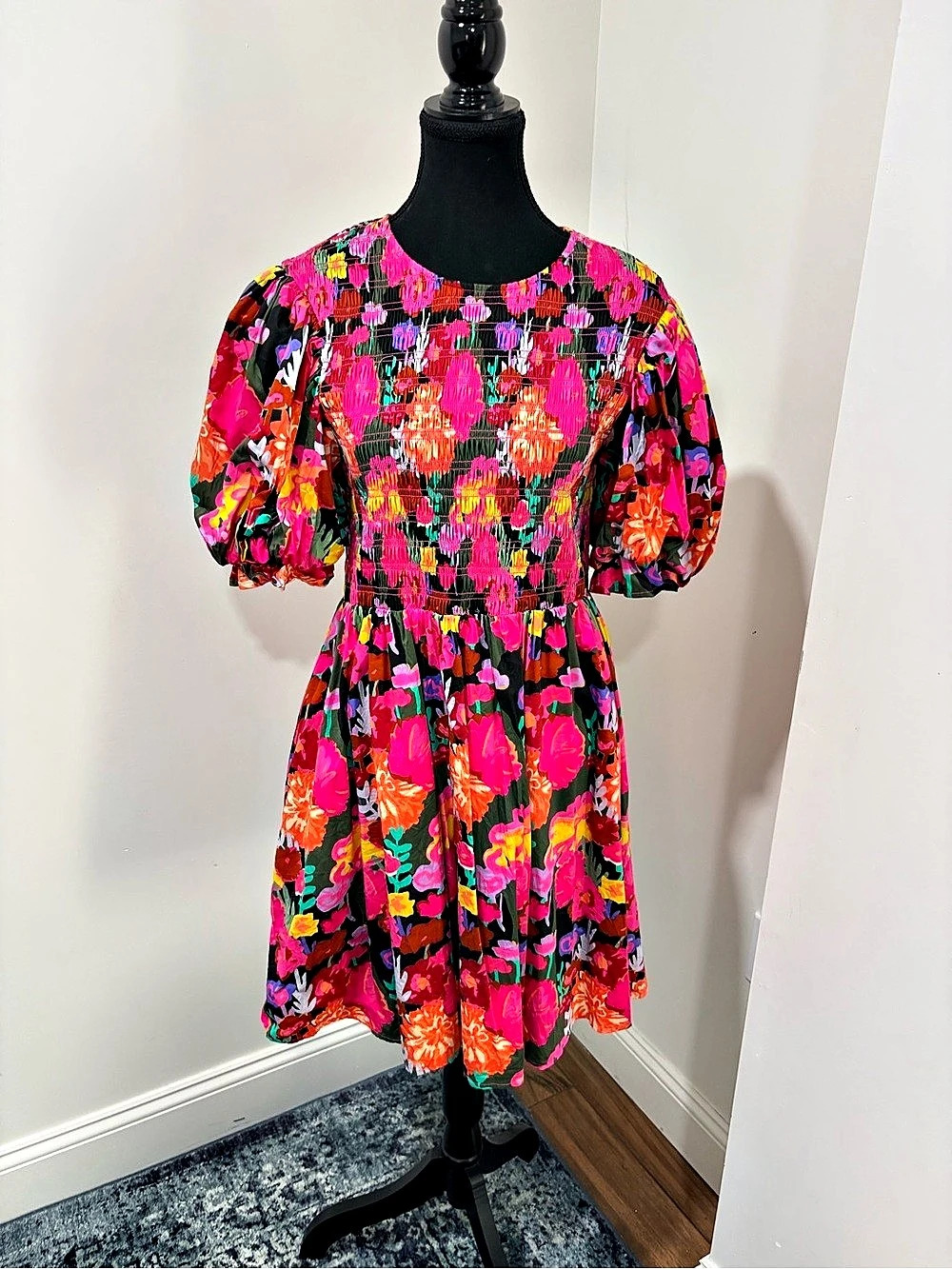 Crosby by Mollie Burch Floral Mini Dress in Pink & Black Size Large Like New